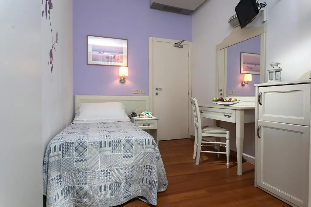 Hotel Mon Pays Riccione
