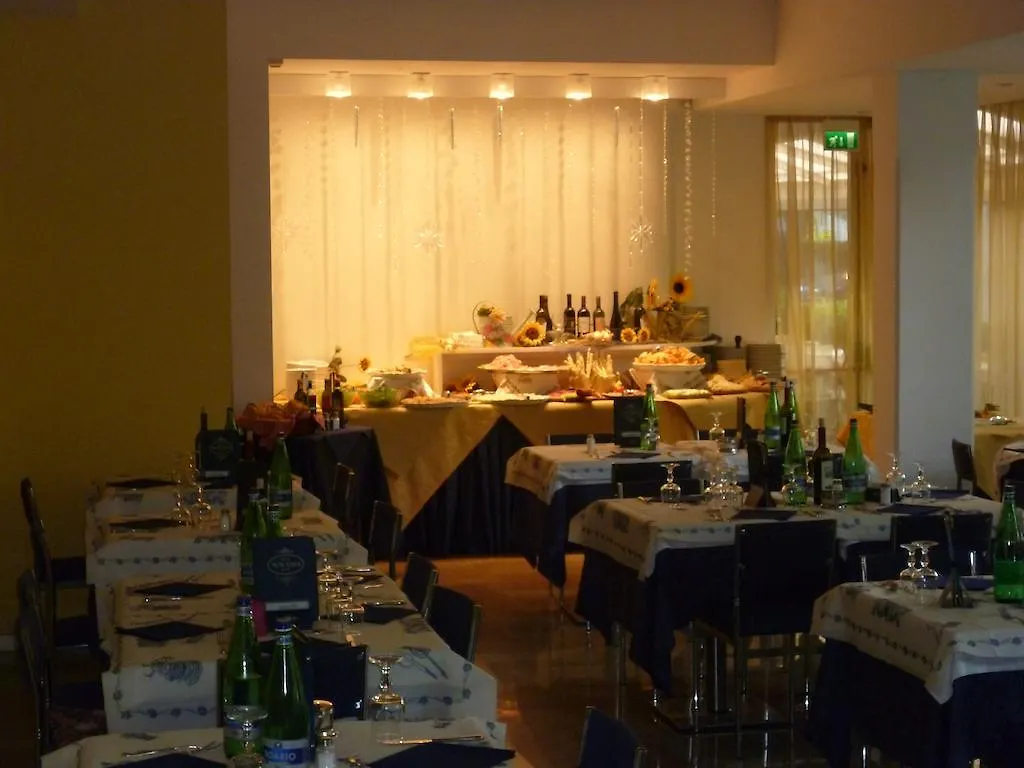 Hotel Mon Pays Riccione